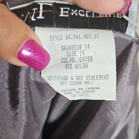 Chic Gray A-Line Skirt with Full Silhouette - Picture 3 of 16